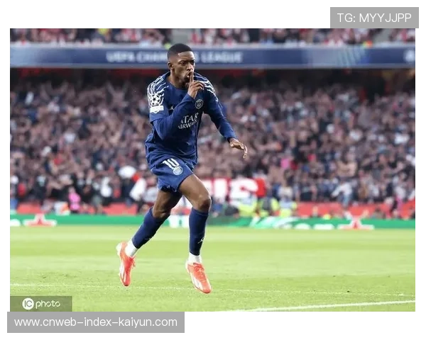 巴黎靠登贝莱外线爆发持续撕裂防守